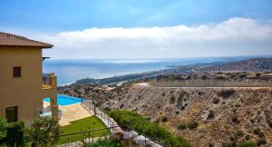 Beautiful Sea and Sunset Views from Apartment CE13, Theseus Village, Aphrodite Hills