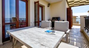 Beautiful Sea and Sunset Views from Apartment CE13, Theseus Village, Aphrodite Hills