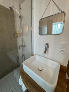 Appartements ExVoto - Appartement de charme - Centre historique : photos des chambres