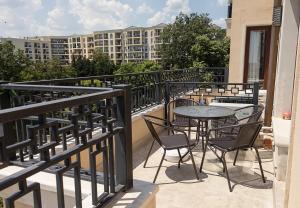 Beachfront Bliss-1BR Sea View Flat in Golden Sands by Flat mаnаger