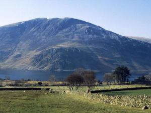 Sycamore Cottage, Western Lakes Bolthole With Views Across the Fells