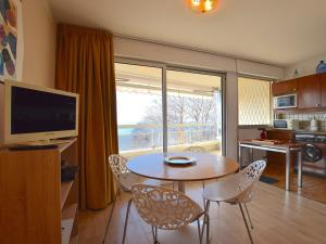 Studio spacieux au cœur dÉvian-les-Bains, balcon, proche centre - FR-1-498-58