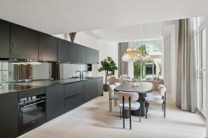 Luxury Stay by Freetown & Canals