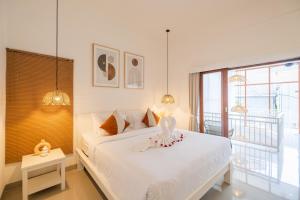 Villa OG Cruz and OG Cove - Central & Modern Canggu Pool Villas - Sleeps 14