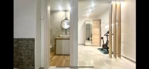 45sqm , Center , 20m Tsimiski Str , 65 tv , Netfix , Optical Fiber