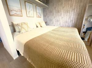 Ocean Front! New Built Apartment! SOU Resort YAKA