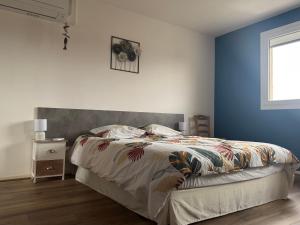 Appartements La Valeriane - Clim, balcon et garage prive : photos des chambres