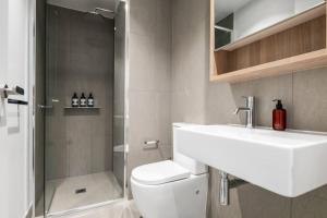 Stylish Southbank 2bd Epic Views Rooftop Gym Pool