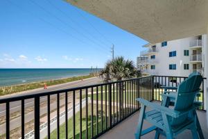 Oceanfront Corner, Wraparound Balcony & Pool | Sea 4Ever