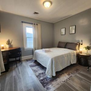 Bus Train 2 NYC Spacious 4BR SH