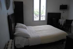 Hotels Hotel Azur : photos des chambres