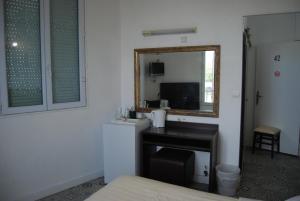 Hotels Hotel Azur : photos des chambres