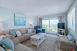 Oceanfront Flagler Beach Condo | Wraparound Balcony & Pool