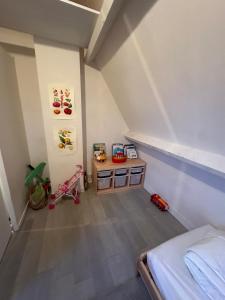 Maisons de vacances Cottage with Garden 5mn Beach : photos des chambres