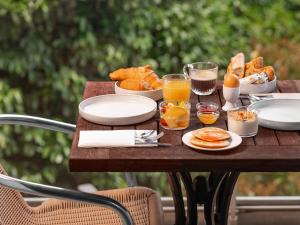 Hotels Hotel Paris Boulogne : Chambre Prestige avec Balcon