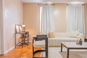 Private BR Wlk to NYC Train 3