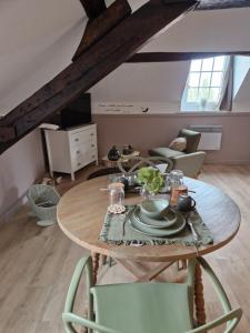 B&B / Chambres d'hotes D'anciennes ''chambres de bonnes'' : photos des chambres