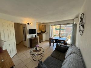 Appartement 2Pièces à Fréjus Plage avec Garage - FR-1-466A-53