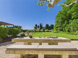 Magnifique Mas Provençal avec Piscine à Eygalières - 19 Couchages, 8 Chambres, Billard, et Plus ! - FR-1-599-3