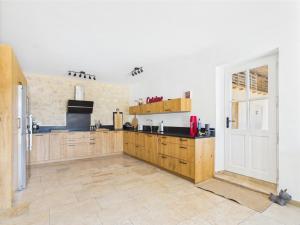 Magnifique Mas Provençal avec Piscine à Eygalières - 19 Couchages, 8 Chambres, Billard, et Plus ! - FR-1-599-3