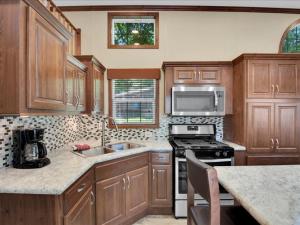 Lovely 1BR Cottage with Loft