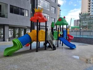 executive catchy two bedroom with `unbeatable city scenic views and swimming pool and well equipped gym and ample parking space and unbeatable city scenic views