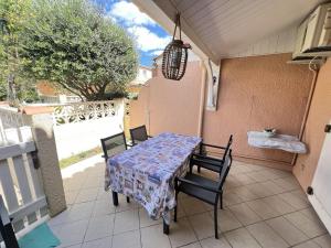 Pavillon pour 45 pers, proche plage, parking privé et climatisation - FR-1-781-91