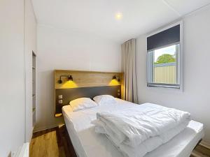 Maisons de vacances Mobil-home Grand Confort 4 pers, 2 chambres, 1 sdb, clim, terrasse & parking, a 200m de la plage - FR-1-361A-2 : photos des chambres