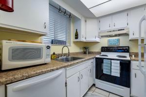 Oceanfront Corner, Wraparound Balcony & Pool | Sea 4Ever