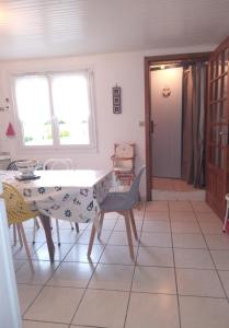 Maisons de vacances MAISON AVEC JARDIN PROCHE MER : photos des chambres