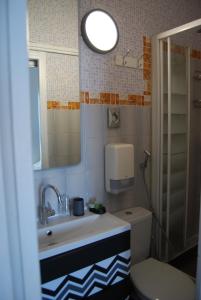 Hotels Hotel Azur : photos des chambres