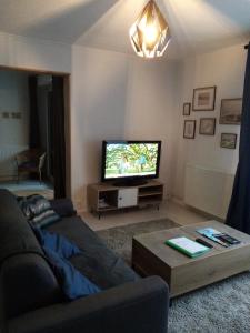 Apartment for 3 people, individual garage, close to train station