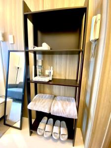 Staycation at Coast Residences, Bayview SMDC Condo with Pool