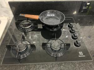 Apartamento Top - Wi-Fi veloz, 2 Quartos, Ar Split e Smart TV no Recreio- Home Carioca