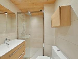 Studio 4 pers, centre village, proche commerces et pistes, TV incluse - FR-1-241-29