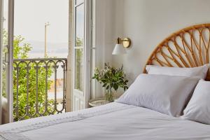 Suite By Alfonso XII