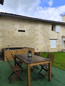 B&B / Chambres d'hotes Chateau Lafite Monteil - proche Bordeaux : photos des chambres