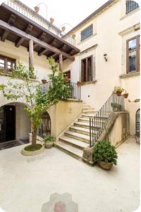 Palazzo Candida B&B
