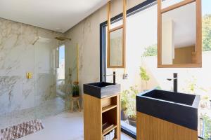 Secluded Pool Villa near Castle