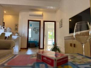 Relax and Comfort 3 Bedrooms with AC Near the Beach with Terrace and Free Parking