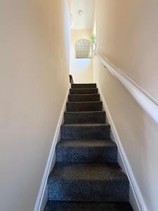 Tewkes House- Ideal for Work or Weekend Trips