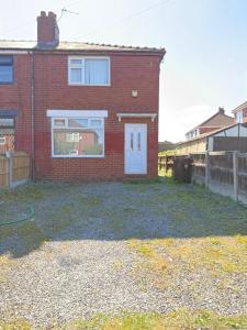 Tewkes House- Ideal for Work or Weekend Trips