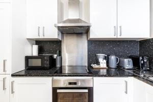 South Kensington Studio Flat