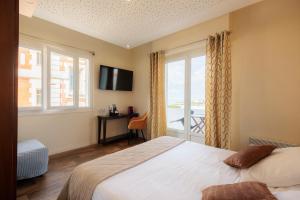 Hotels Hotel Belle Vue Royan : photos des chambres