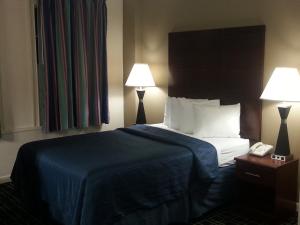 Double Room - Disability Access room in Barclay Hotel Downtown Atlanta