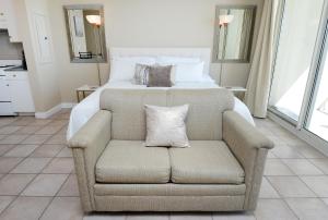 Shores of Panama 806 condo