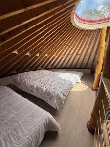 Maisons de vacances NOUVEAU !!!! Yourte contemporaine : photos des chambres