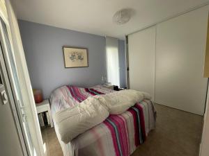 Maisons de vacances Maison familiale avec piscine a Juvignac, 90 m², 6 pers. : photos des chambres