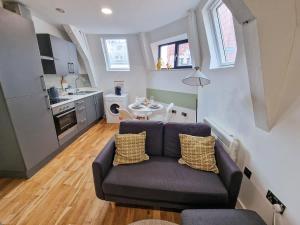 Central Loft Apartment By City SuperHost