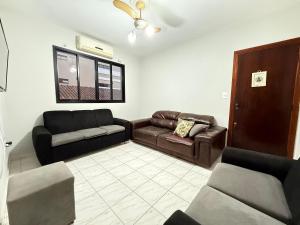 Pé na areia canto do forte VI